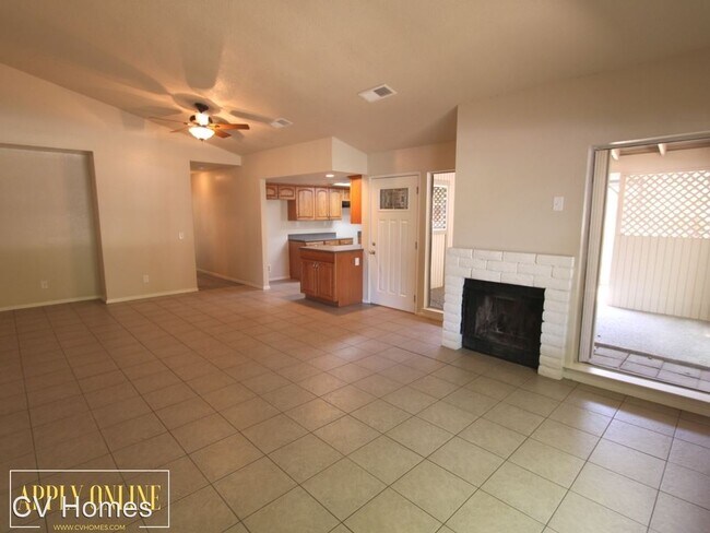 Foto del edificio - 3 br, 2 bath House - 665 S. Coalinga St.