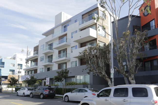 Foto del edificio - Notting Hill Apartments