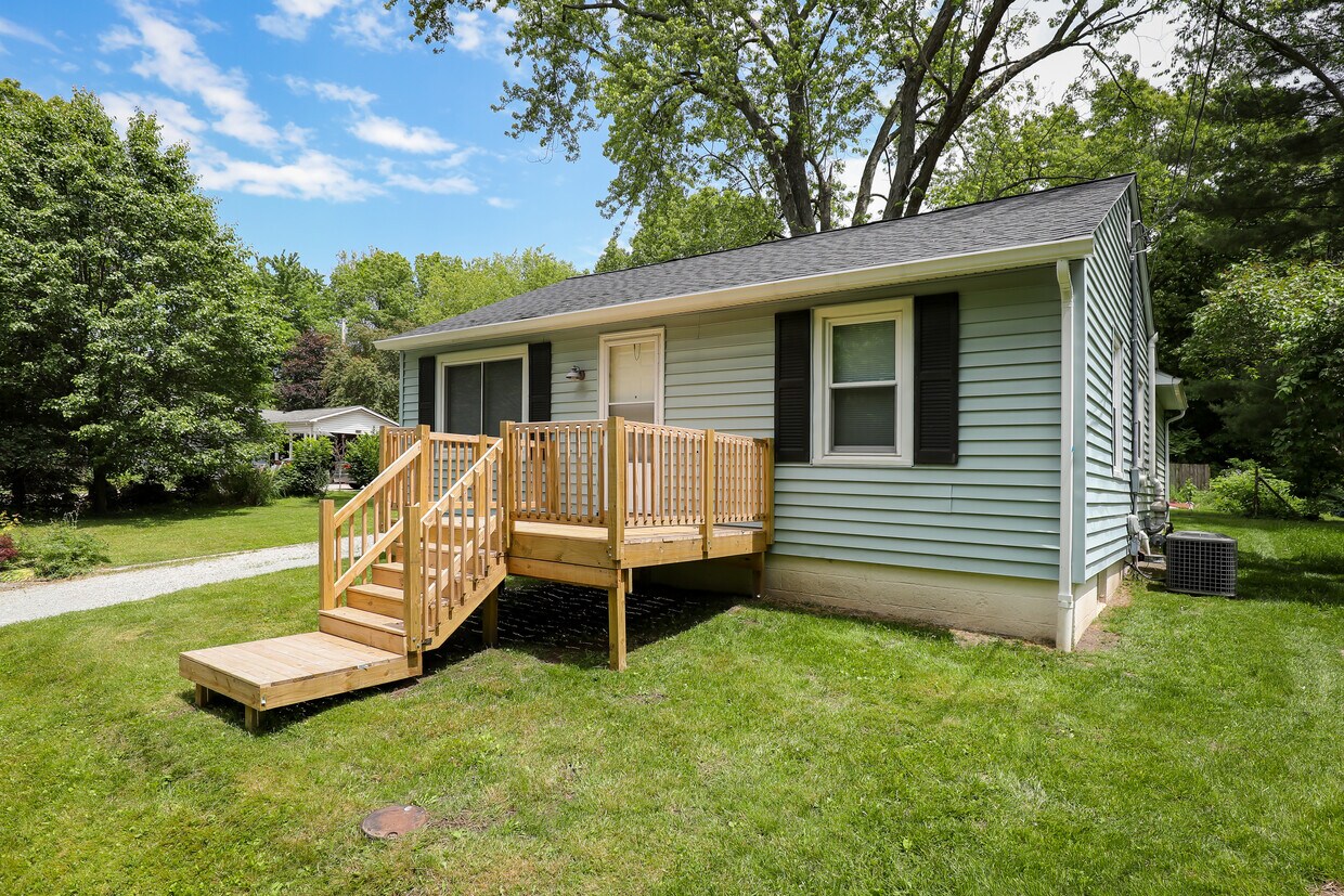 Foto principal - 409 Mineral Springs Ave