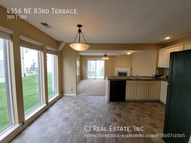 Foto del edificio - 4356 NE 83rd Terrace