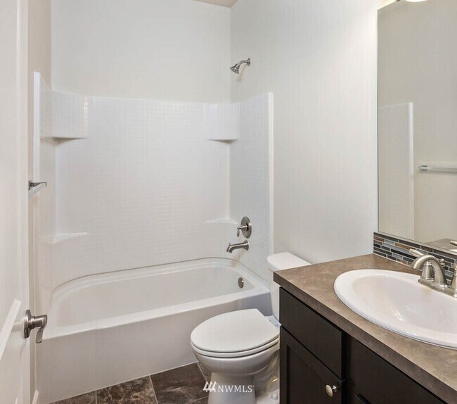 Building Photo - 14221 67th Ave E