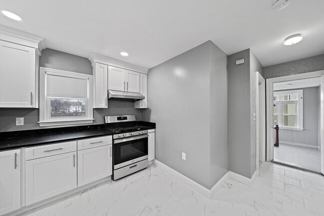 Foto del edificio - 111 Linden Ave