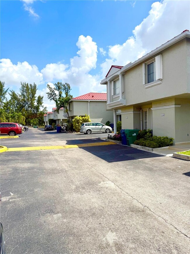 Foto del edificio - 1153 NW 123rd Ct