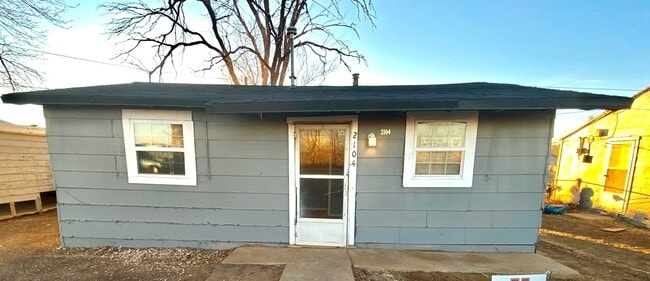 Building Photo - 2104 Upland Ave