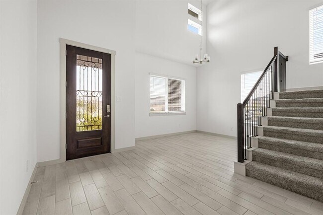 Building Photo - 29231 Red Rocks Pk Dr