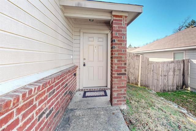 Foto del edificio - 4822 Nuevo Laredo Ct