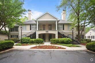 Building Photo - 202 Peachtree Forest Dr