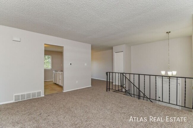 Foto del edificio - 4842 Bailey Pl