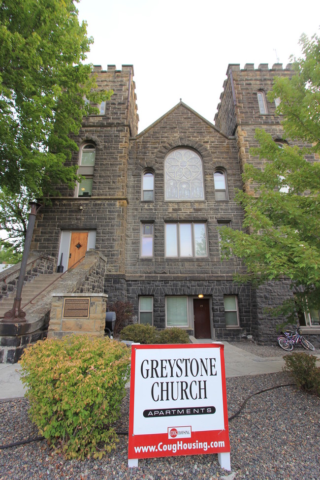 Greystone Church Front A pasos - Greystone Church Apartments