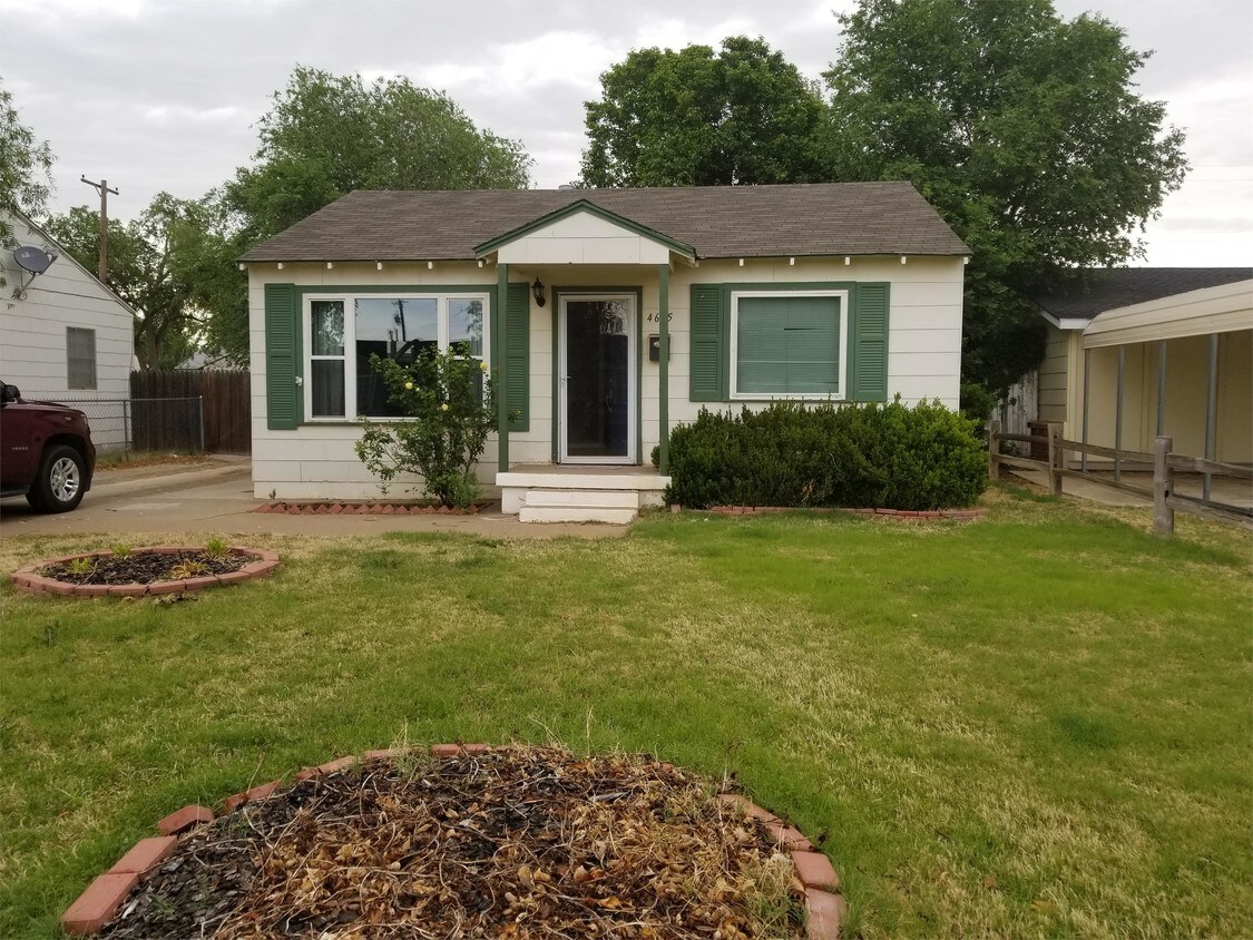 Foto principal - 4645 S Bonham St
