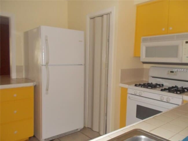 Foto del edificio - 1327 Overlea St