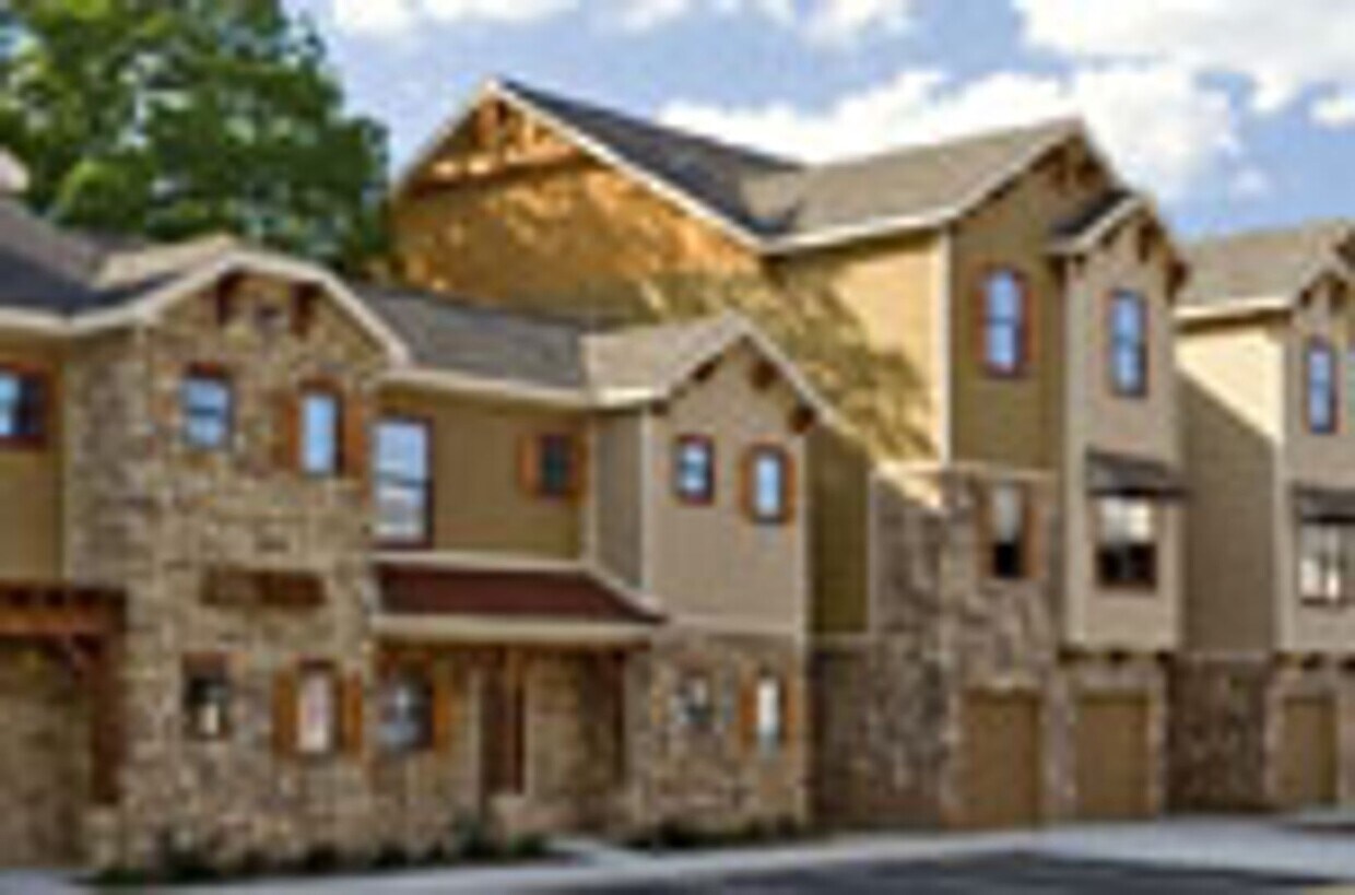 Building Photo - 2410 S 2nd St