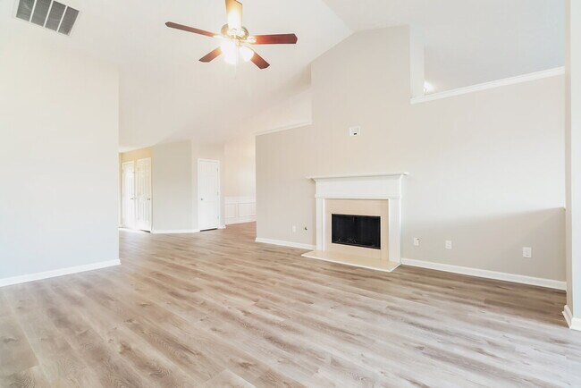 Foto del edificio - 1016 Harbor View Ln
