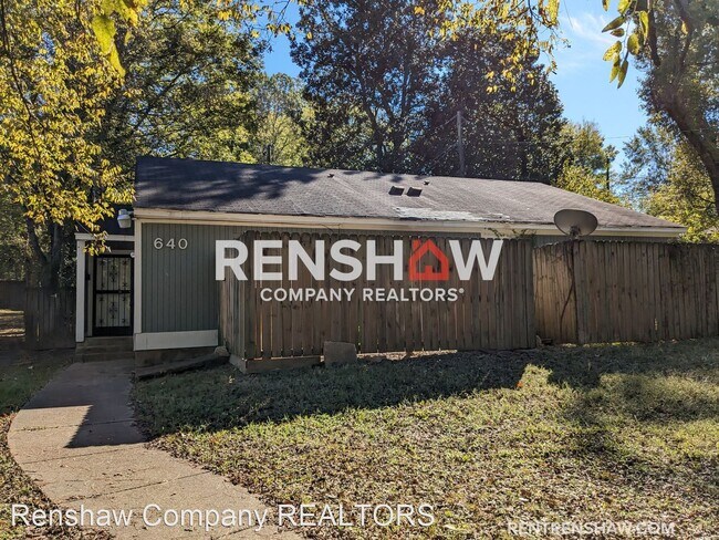 Building Photo - 2 br, 1 bath House - 640 Safari Dr