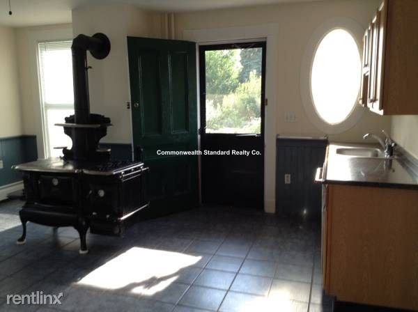 Building Photo - 2 br, 1 bath House - 226 N Harvard St #1