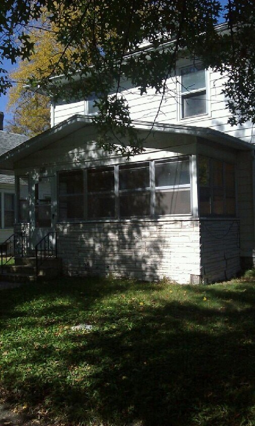 Primary Photo - 331 Sumner St