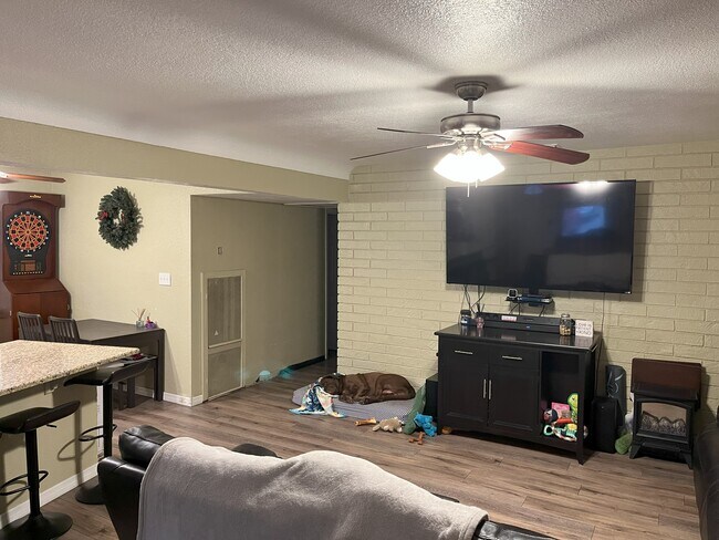 Building Photo - 10471 Kumquat Ln