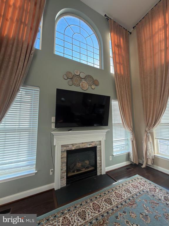 Building Photo - 13580 Den Hollow Ct