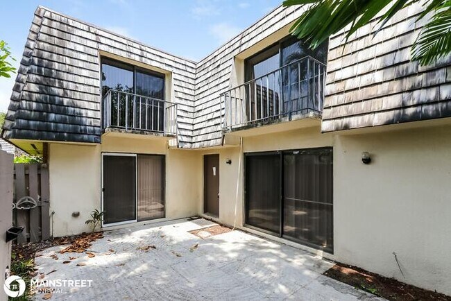 Building Photo - 266 Arabian Rd, Palm Springs, FL 33461