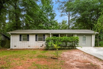 Building Photo - 4996 Sheila Ln