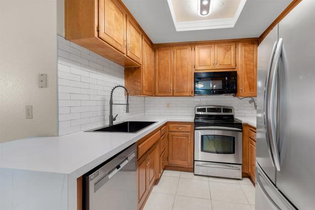 Building Photo - 750 State St