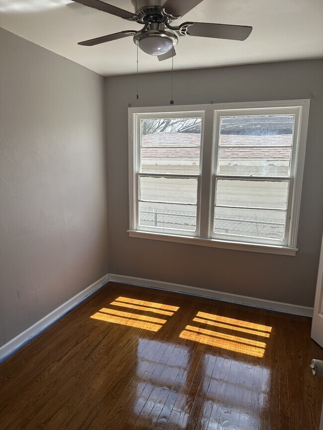 Foto del edificio - 1809 Poplar St