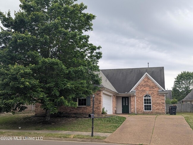 Photo - 947 Clubhouse Dr