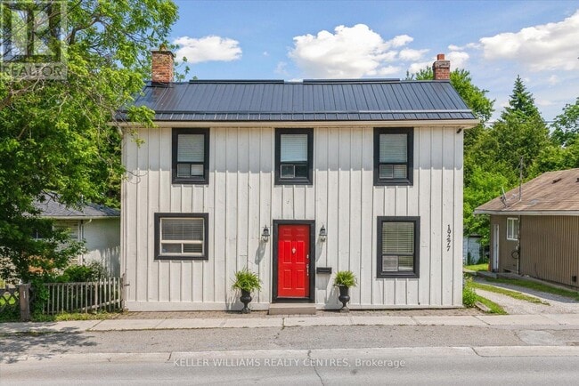 Photo du bâtiment - 19277 Yonge St
