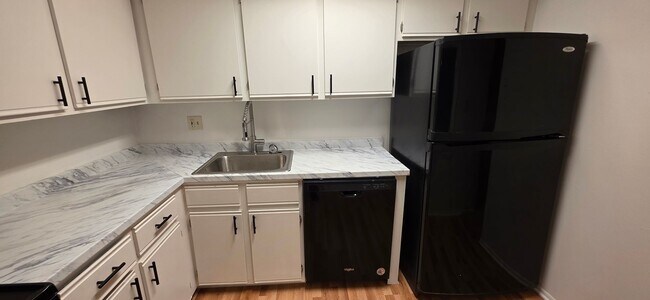 Building Photo - Stony Creek 2 Bedroom 2 Bath condo for rent $2,199/month