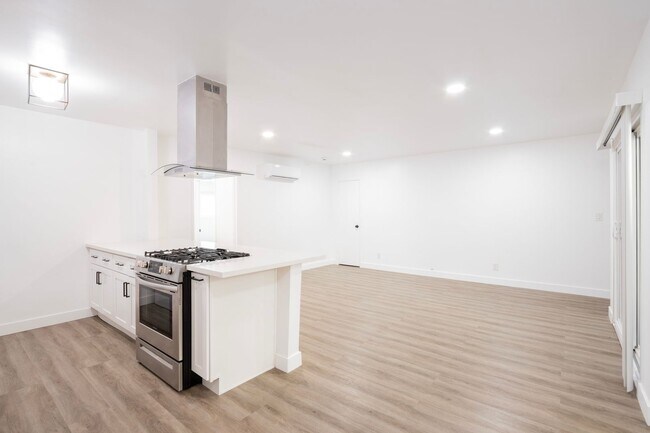 Foto del interior - 1235 N Ogden Dr