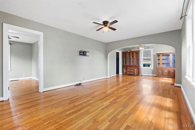 Foto del edificio - 523 W Meramec St