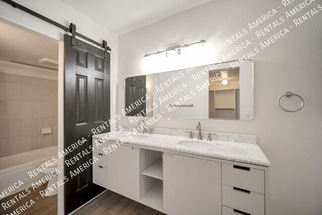 Foto del edificio - 8263 N Oracle Rd