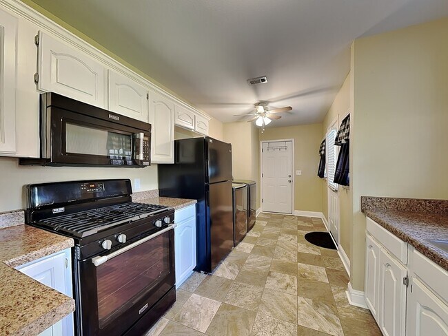 Building Photo - 4301 Arden Pl