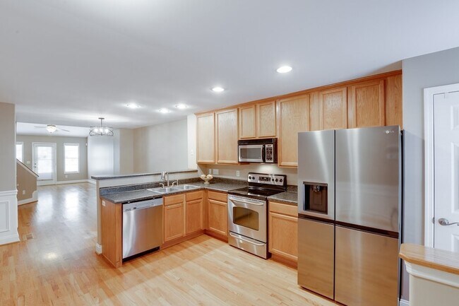 Building Photo - 115 Noel Cove Cir