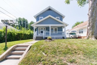 Building Photo - 1409 W Superior St