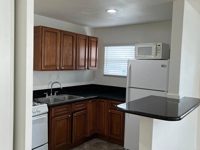 Foto del edificio - 215 5th St