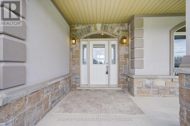 Building Photo - 295 Sunnybrae Ave