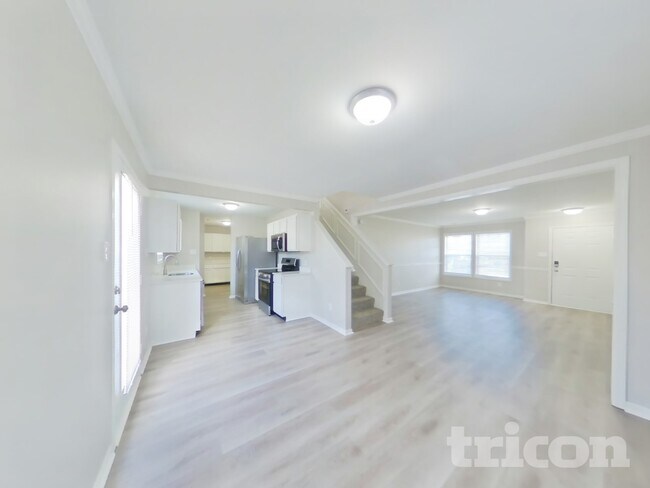Building Photo - 10875 Grace Dr