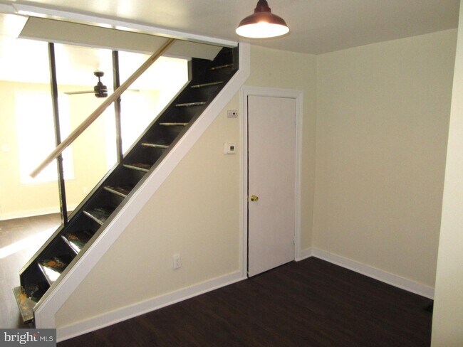 Foto del edificio - 851 Kirkwood St