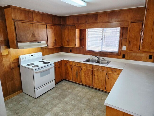 Foto del edificio - 3261 Alamance Rd