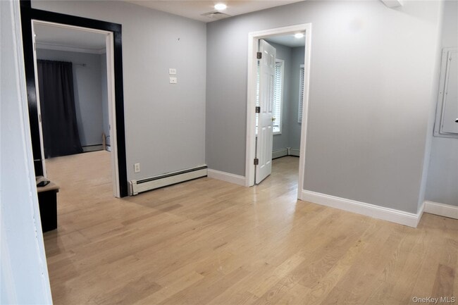 Building Photo - 617 Smithtown Ave