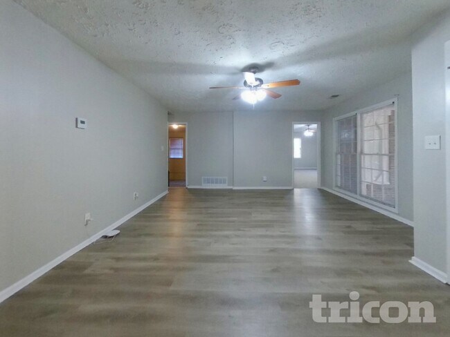 Foto del edificio - 5750 Westside Rd