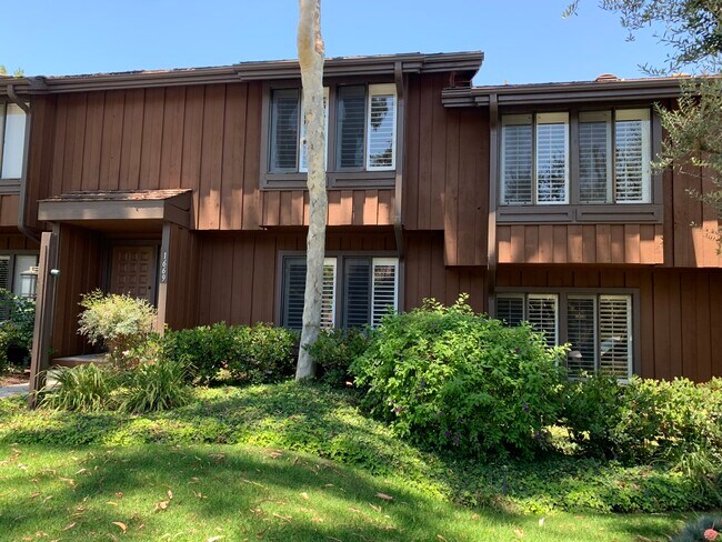 New shutters - 1669 Dalmatia Dr