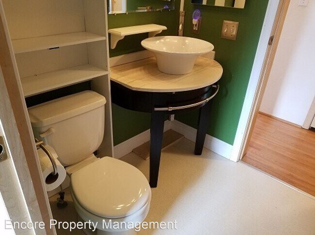 Foto del edificio - 3 br, 2 bath House - 312 NW Hemlock Court