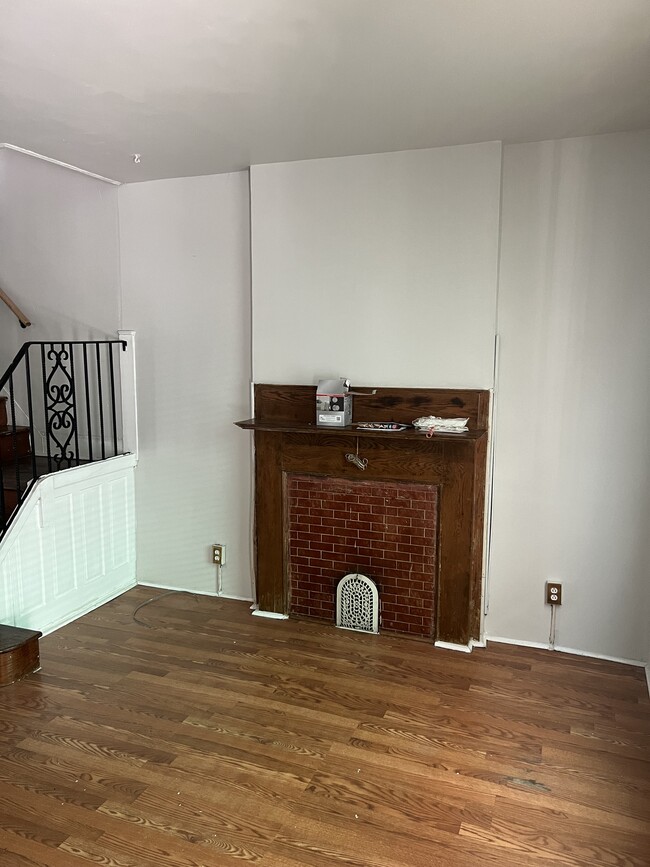 Building Photo - 5659 BLAKEMORE