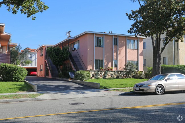 Foto del edificio - 1233-1237 E Wilson Ave