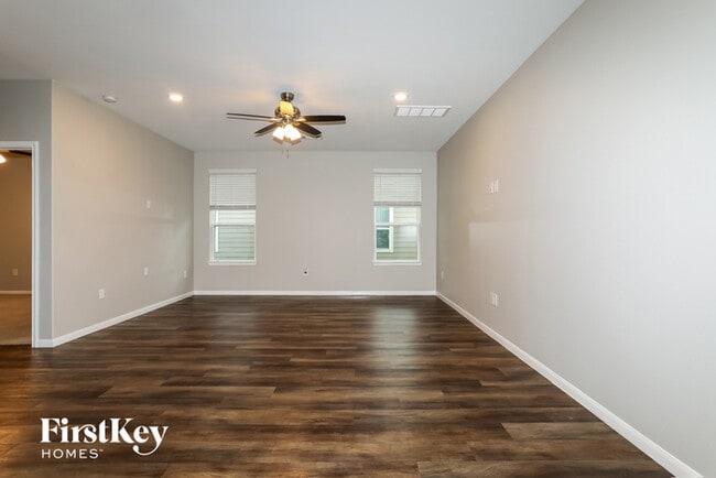 Building Photo - 24035 Prairie Dust Dr