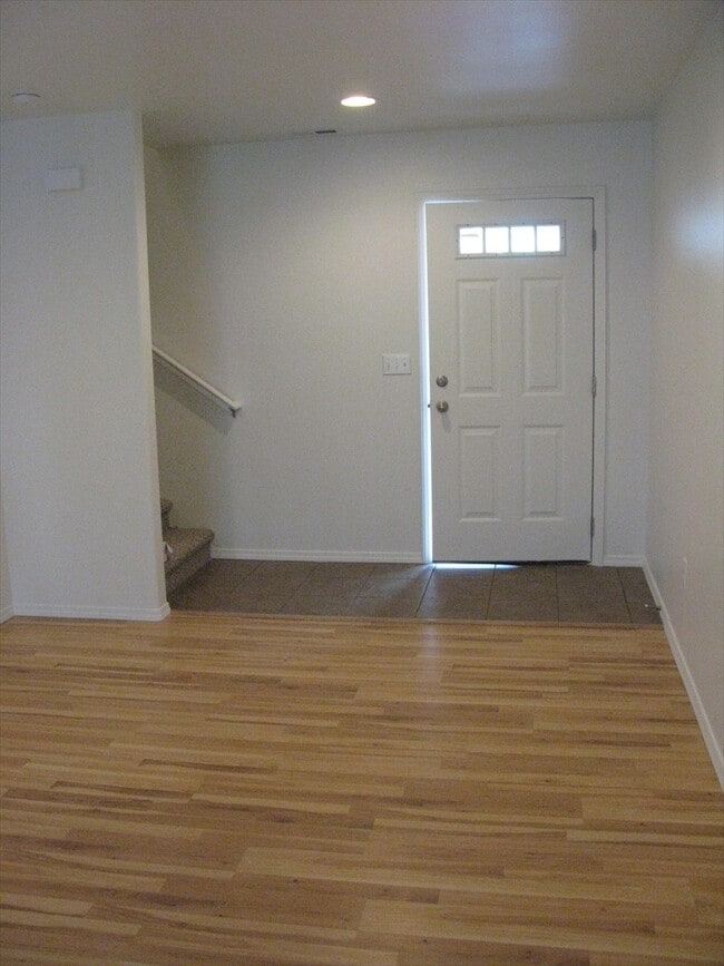 Building Photo - 109 E Mizzou Ct