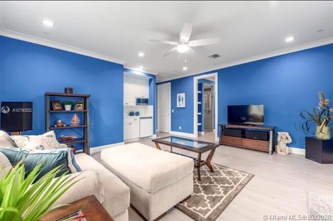 Foto del edificio - 4832 Watersong Way