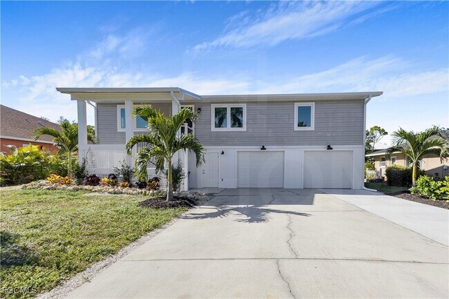 Building Photo - 10697 Holly Rd